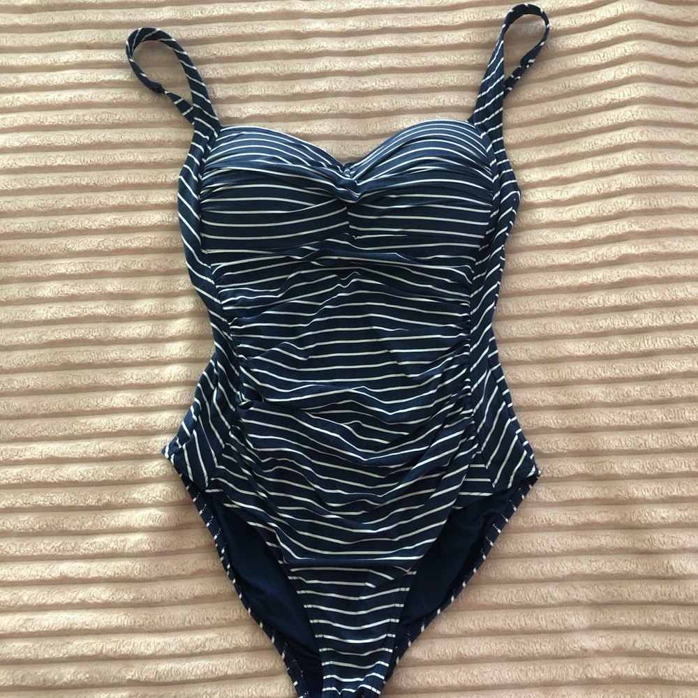 Nip/Tuck Swimsuit (6)